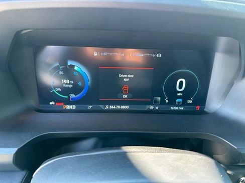 Used 2023 Ford F150 Lightning Platinum image 34