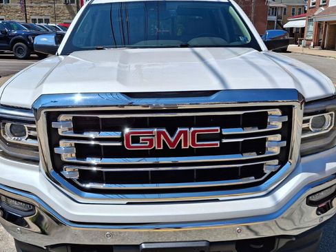 Used 2017 GMC Sierra 1500 SLT AWD/4WD image 2