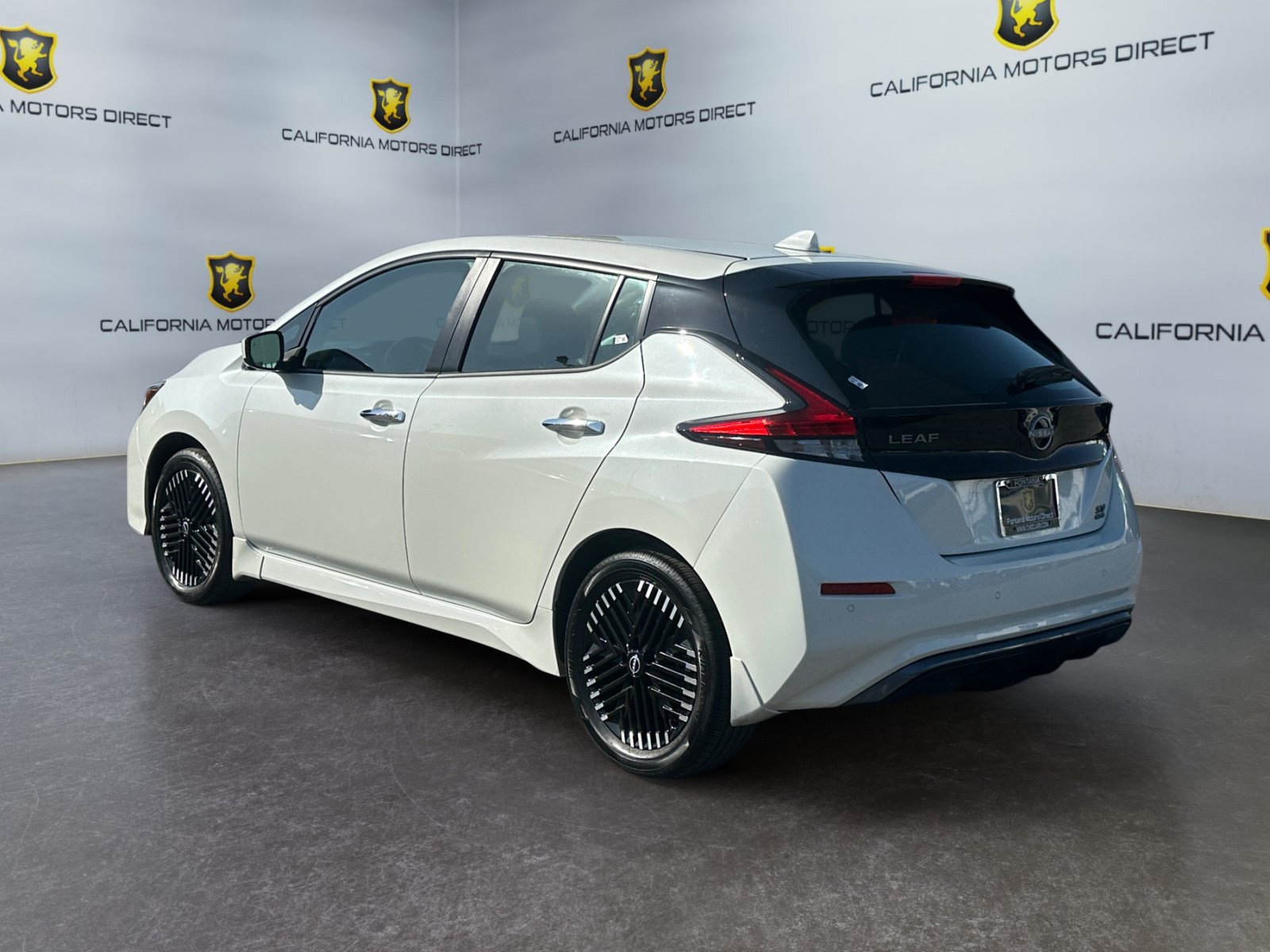 Used 2024 Nissan Leaf SV Plus FWD image 3