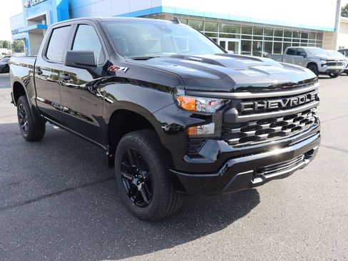 New 2026 Chevrolet Silverado 1500 Custom Trail Boss w/ Turbomax Blackout Package AWD/4WD image 2