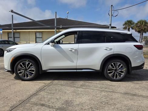 New 2026 INFINITI QX60 Luxe w/ Cargo Package image 4