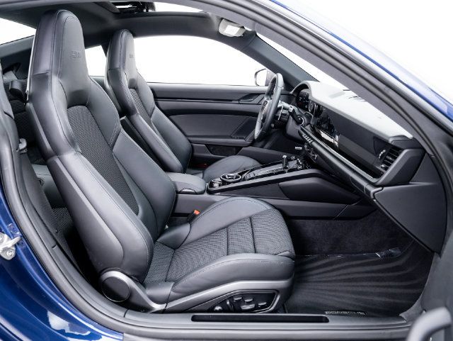 Certified 2024 Porsche 911 Carrera T RWD image 27