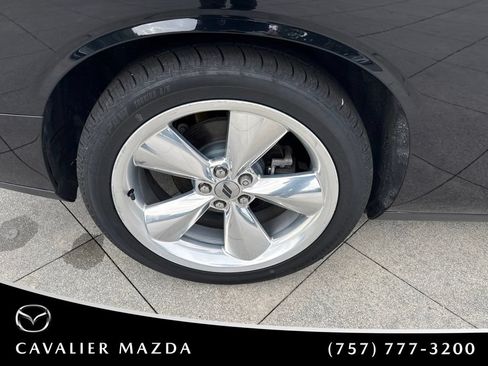 Used 2019 Dodge Challenger R/T w/ Cold Weather Group RWD image 21