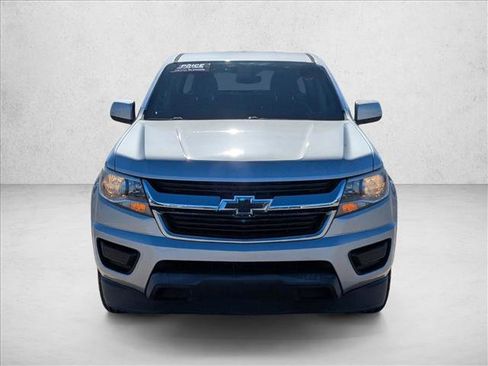 Used 2018 Chevrolet Colorado LT image 2