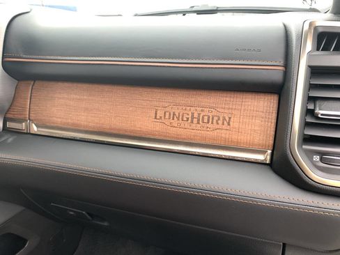 Used 2022 RAM 1500 Limited image 10