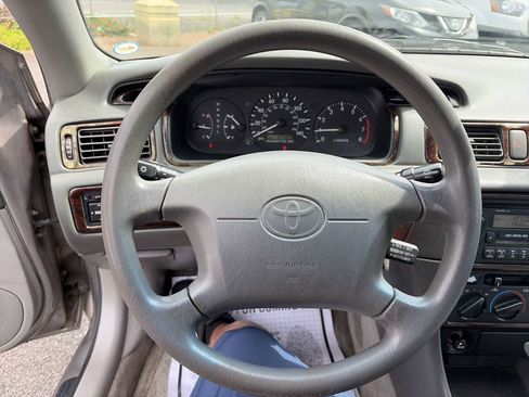 Used 1999 Toyota Camry LE image 11