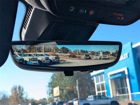 New 2026 Chevrolet Equinox LT w/ Convenience Package II image 25