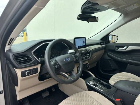 Used 2021 Ford Escape SE FWD image 9
