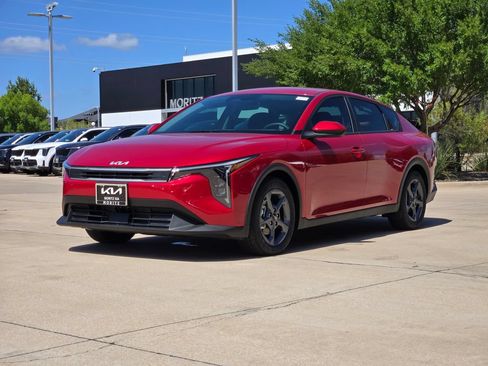 New 2026 Kia K4 FWD image 2