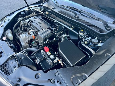 Used 2015 Acura TLX w/ Technology Package image 10