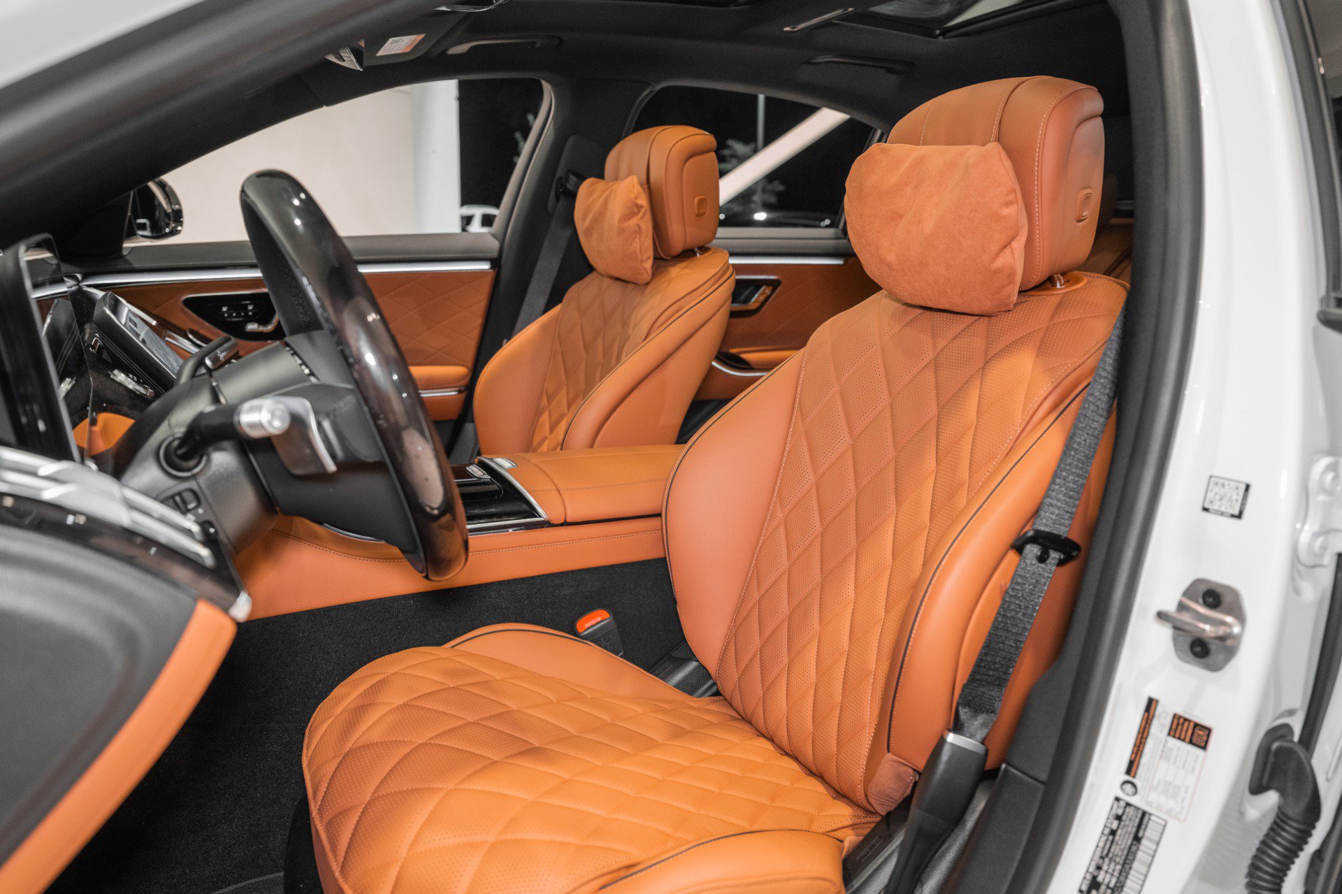 Used 2025 Mercedes-Benz S 580 4MATIC Sedan image 19