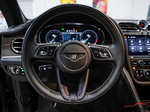 Used 2021 Bentley Bentayga image 84