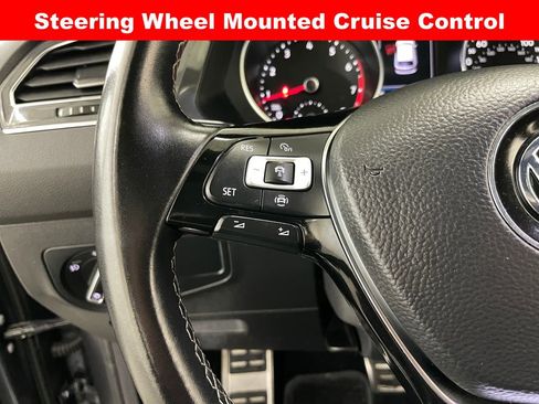 Used 2021 Volkswagen Tiguan SE R-Line image 28