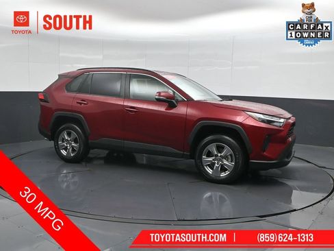 Used 2025 Toyota RAV4 XLE AWD/4WD image 1