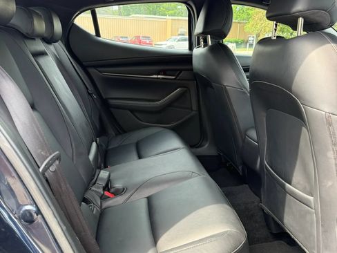 Used 2022 MAZDA MAZDA3 s FWD image 18