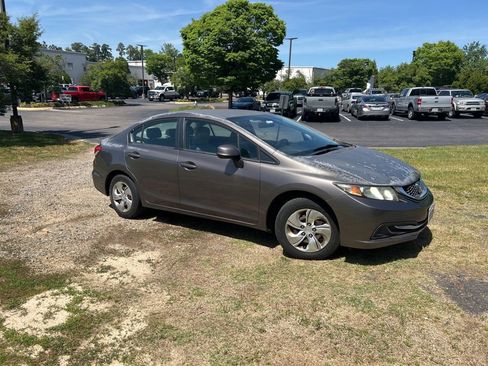 Used 2013 Honda Civic LX image 1
