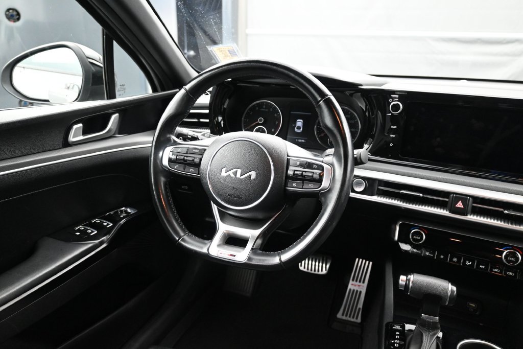 Used 2022 Kia K5 GT-Line FWD image 25