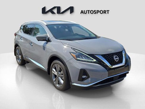 Used 2023 Nissan Murano Platinum w/ Cargo Package image 3