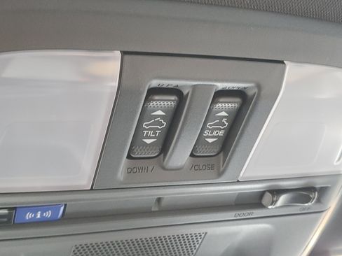 Certified 2025 Subaru Crosstrek 2.5i Sport image 30