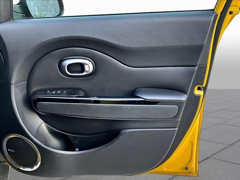 Used 2014 Kia Soul ! w/ Sun & Sound Package FWD image 22