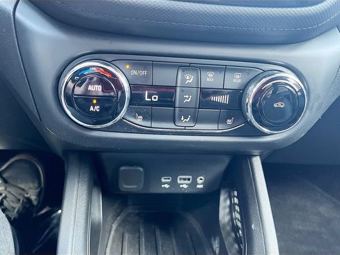 Used 2021 Chevrolet TrailBlazer LT w/ Convenience Package AWD/4WD image 15