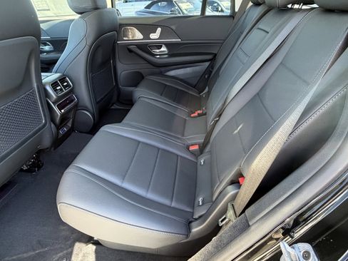 New 2026 Mercedes-Benz GLS 450 4MATIC image 31
