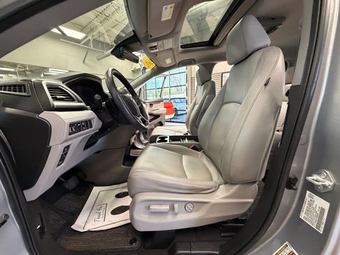 Used 2022 Honda Odyssey EX-L image 57