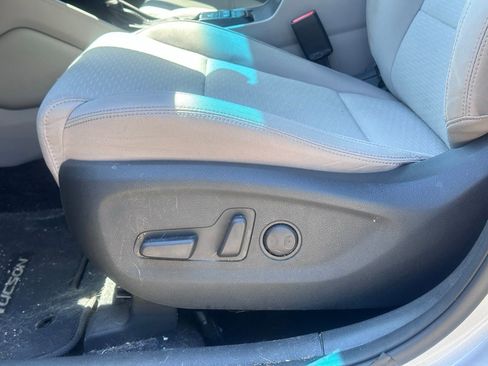 Used 2020 Hyundai Tucson SEL FWD image 24