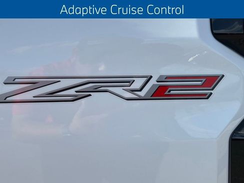 Used 2025 Chevrolet Colorado ZR2 w/ Technology Package image 15