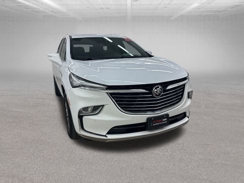 Certified 2024 Buick Enclave Premium image 3