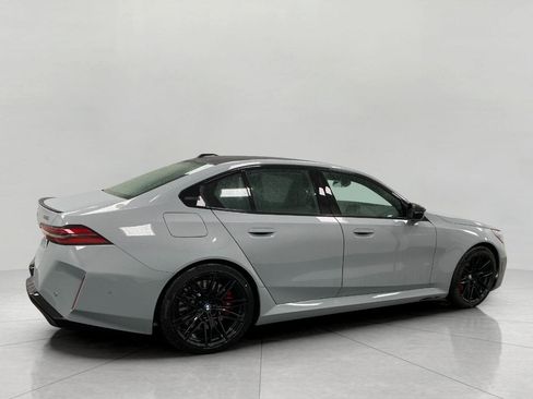 New 2026 BMW M5 image 2