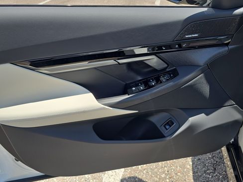 New 2026 BMW 530i xDrive w/ M Sport Package image 17