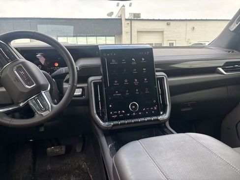 Used 2025 GMC Yukon Elevation w/ LPO, Floor Liner Package image 10