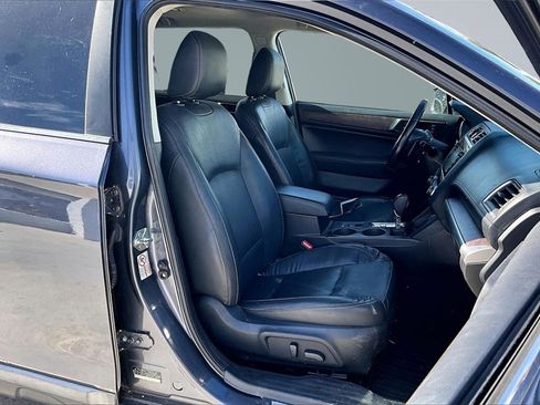 Used 2016 Subaru Outback 2.5i Limited image 16