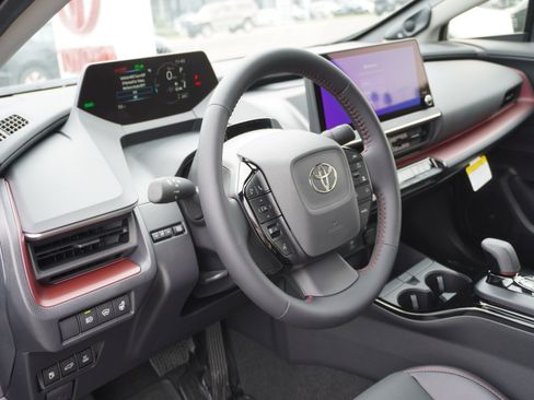 New 2026 Toyota Prius Plug-In Hybrid FWD image 23