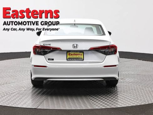 Used 2022 Honda Civic LX image 6