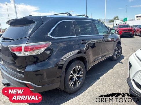 Used 2016 Toyota Highlander XLE AWD/4WD image 9