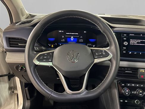 Used 2024 Volkswagen Taos SE image 24