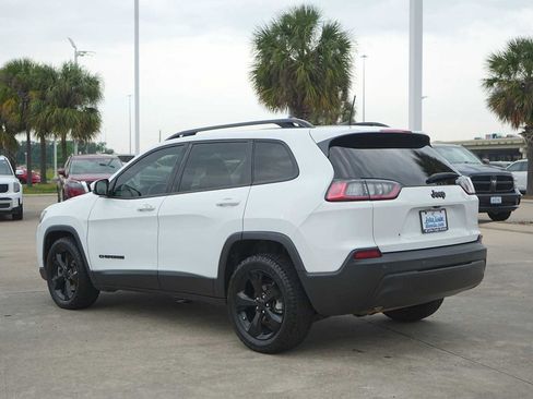 Used 2021 Jeep Cherokee Latitude Plus FWD image 4