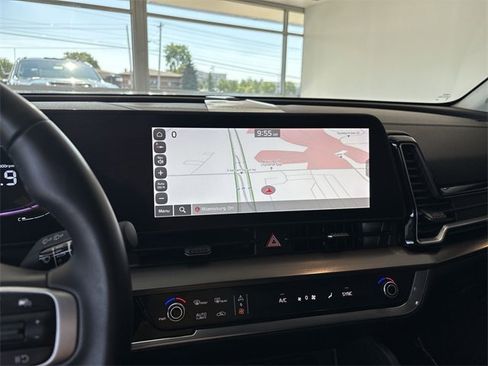 Used 2024 Kia Sportage EX image 25