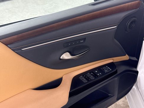 Certified 2024 Lexus ES 350 w/ Premium Package FWD image 20