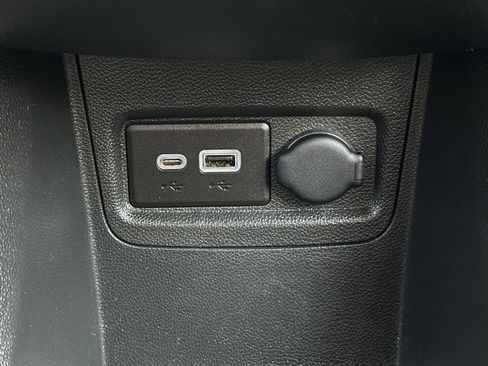 Used 2021 Chevrolet Spark LS image 28