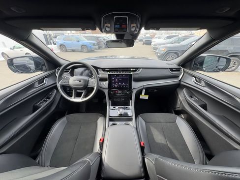 New 2025 Jeep Grand Cherokee image 26