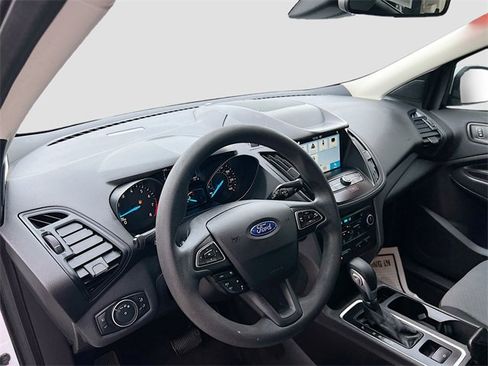 Used 2019 Ford Escape SE image 9