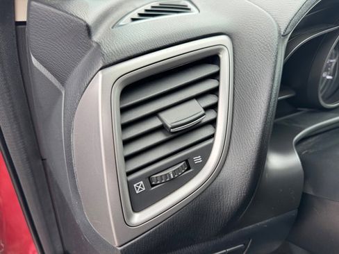 Used 2018 MAZDA MAZDA3 Touring image 20