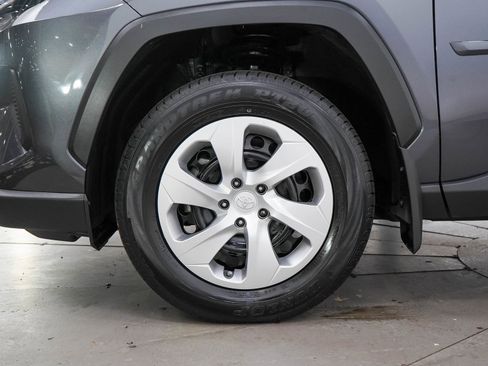 Used 2023 Toyota RAV4 LE AWD/4WD image 27