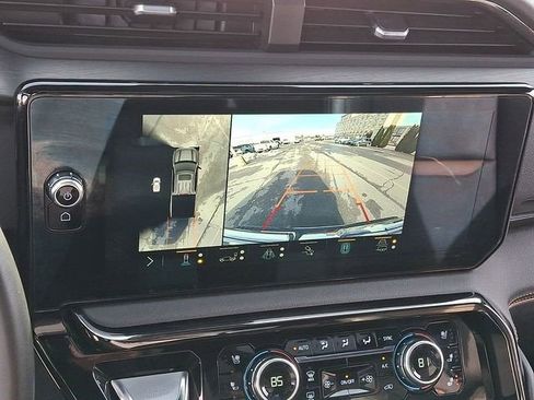 Certified 2023 GMC Sierra 1500 AT4 w/ AT4 Preferred Package image 16