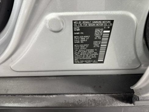Used 2017 Nissan Rogue SV AWD/4WD image 35