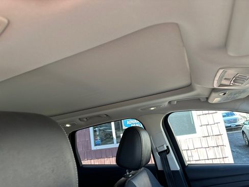 Used 2013 Ford Escape Titanium w/ Parking Technology Pkg image 11