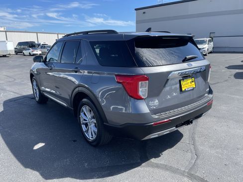 Used 2021 Ford Explorer XLT w/ Equipment Group 202A AWD/4WD image 6